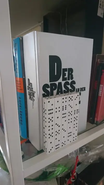 Dice Bookend