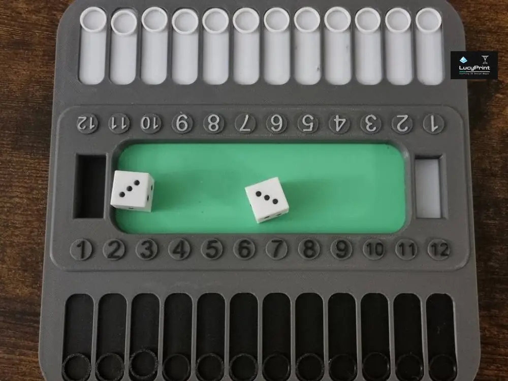 Dice game by LucyPrint