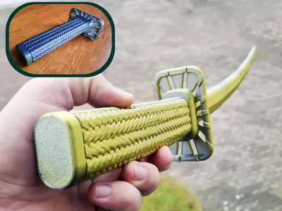 Gold Knitted Katana (Print in place)