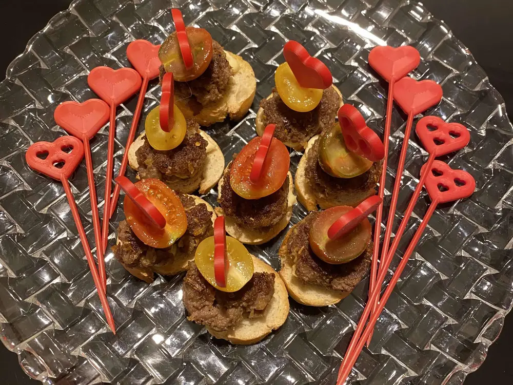 Valentine's Day: Breakfast In Bed Kit