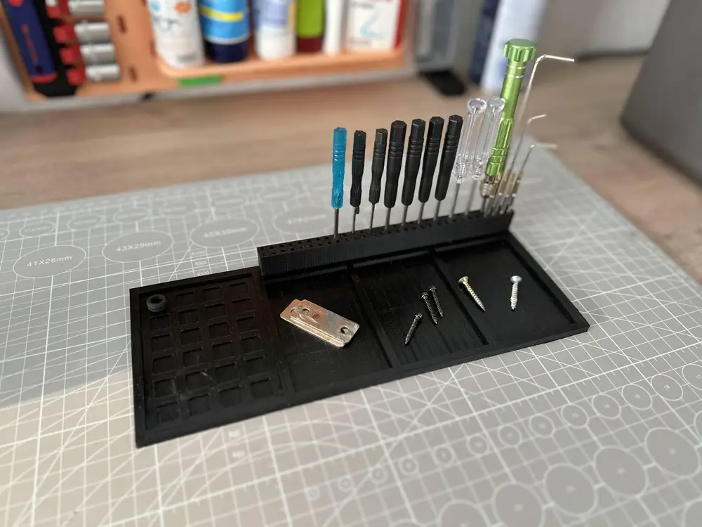 smartphone tool organizer