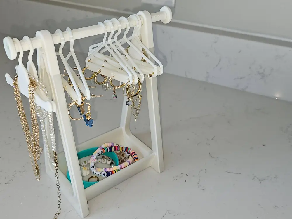 Necklace Holder