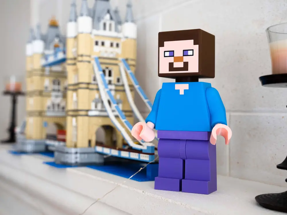 Steve Giant Minifigure