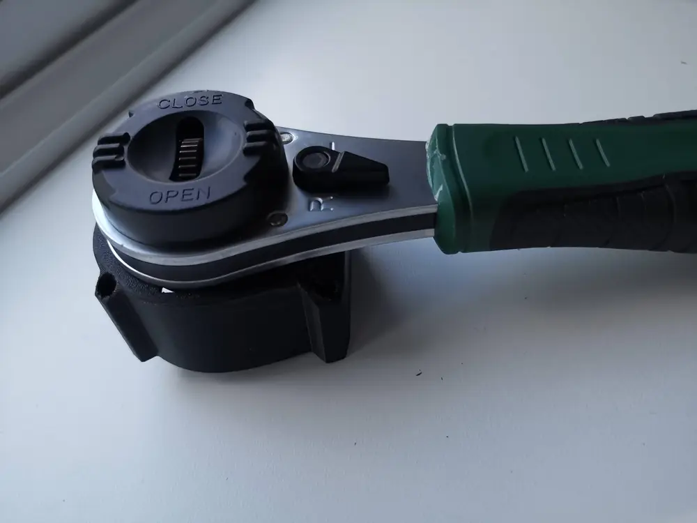 Parkside adjustable ratchet spanner wall mount
