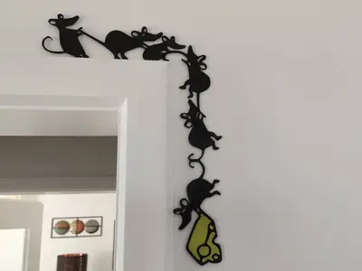 Mice and cheese decor, colour change at layer