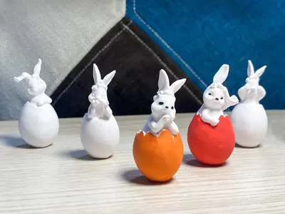 Easter Bunny - Hand paintable 5 Eggs Set
