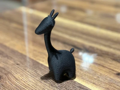 GIRAFFE FIGURINE / FIGURE / ABSTRACT SCULPTURE