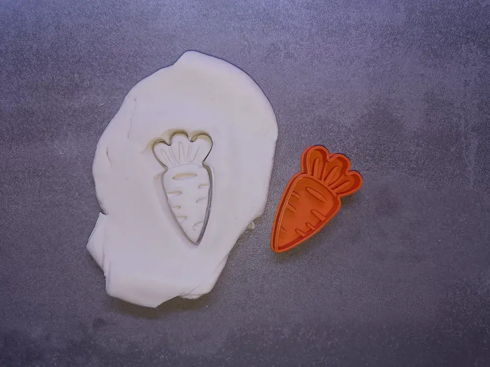 Carrot Easter cookie cutter
