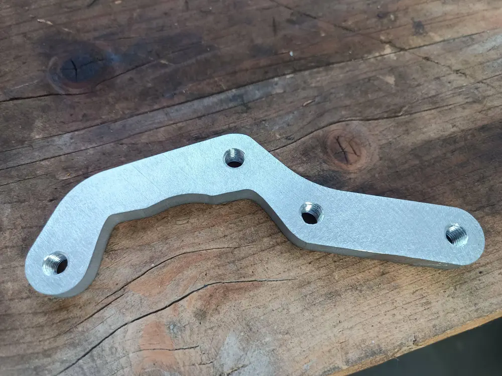VFR 800 第 5 代 RC46 后卡钳适配器