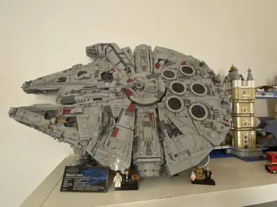 Stand for Lego Millennium Falcon 75198 (REMIX)