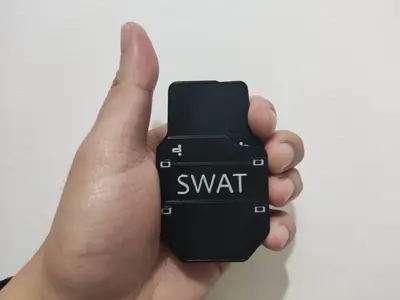 半自动变形盾牌