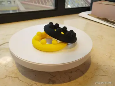 手握式多功能按摩器