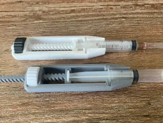 Dispensador de Precisión para Jeringas de 5ml
