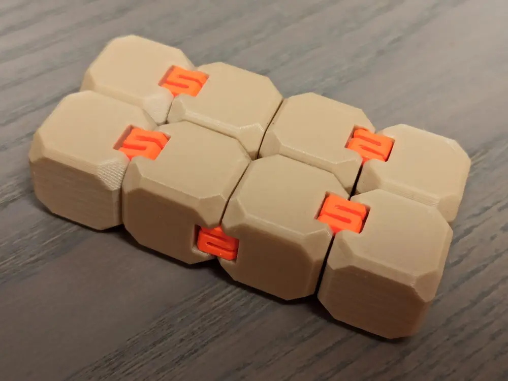 Infinity Cube (fidget cube) with interchangeable hinges - Makeronline ...