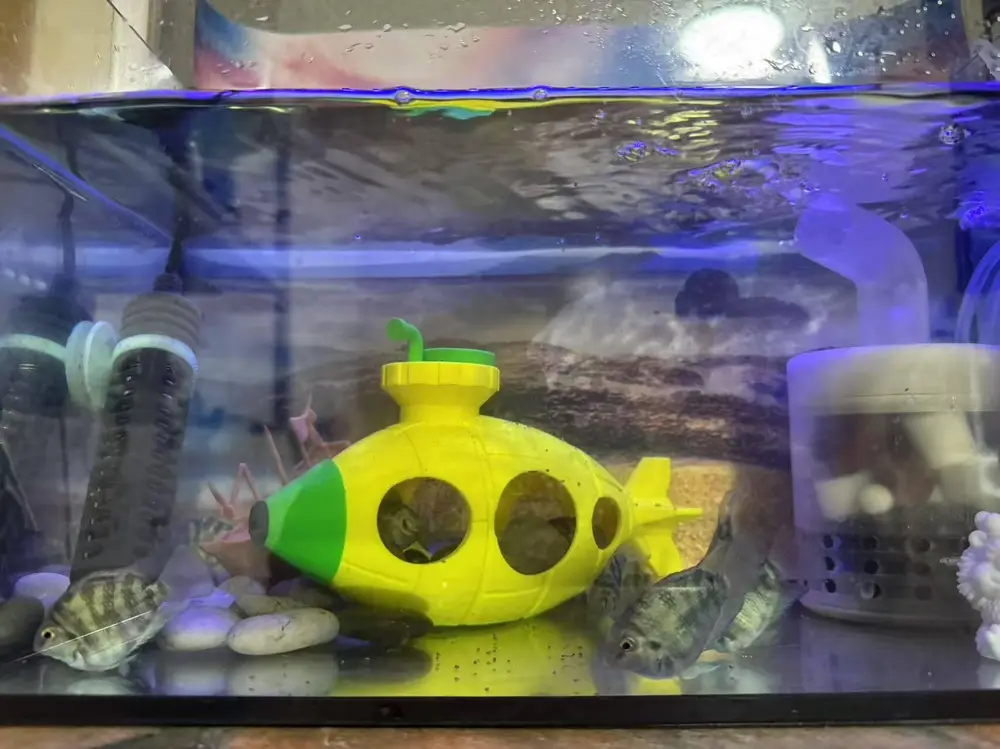 Fish tank landscaping submarine潜水艇