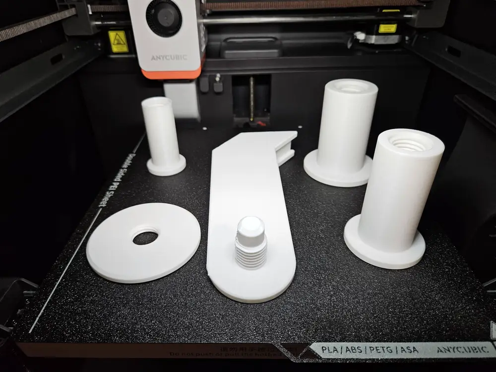 Interchangeable spool holder for Kobra S1 riser