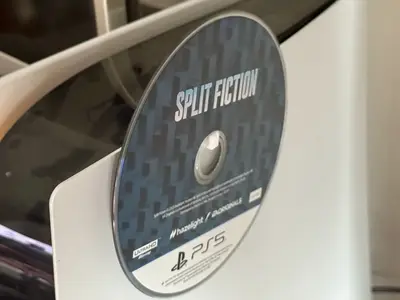 极简风 PS5 光盘侧挂夹 Minimalist PS5 Side Disc Mount