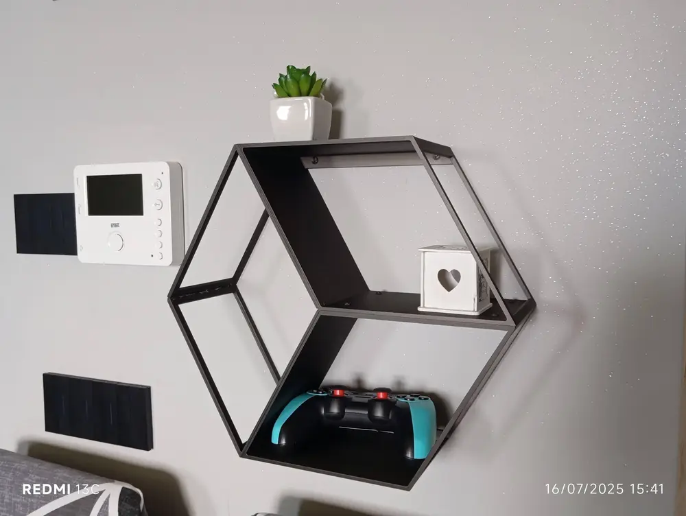 Modern wall shelf