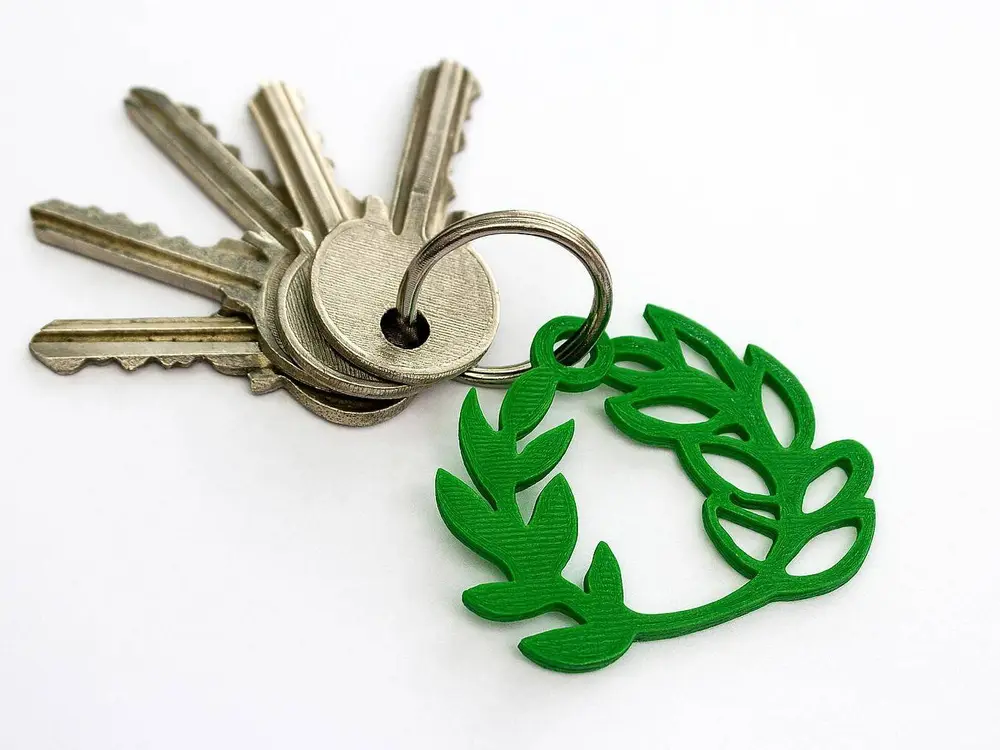Laurel wreath keychain