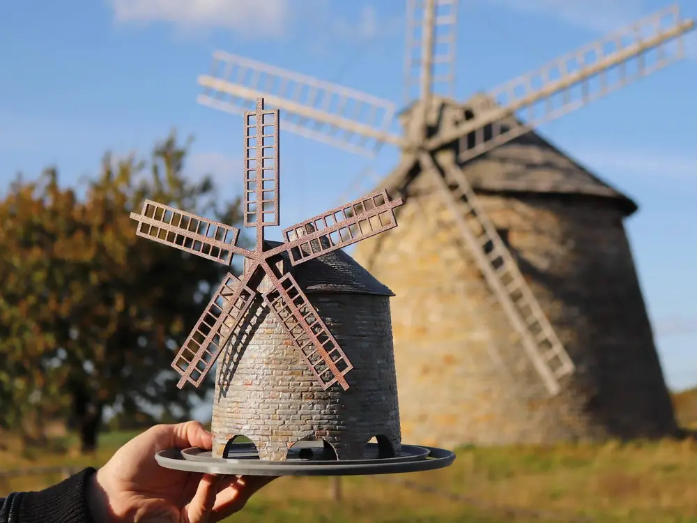 Dutch-style Windmill Bird feeder from Szwarszowice