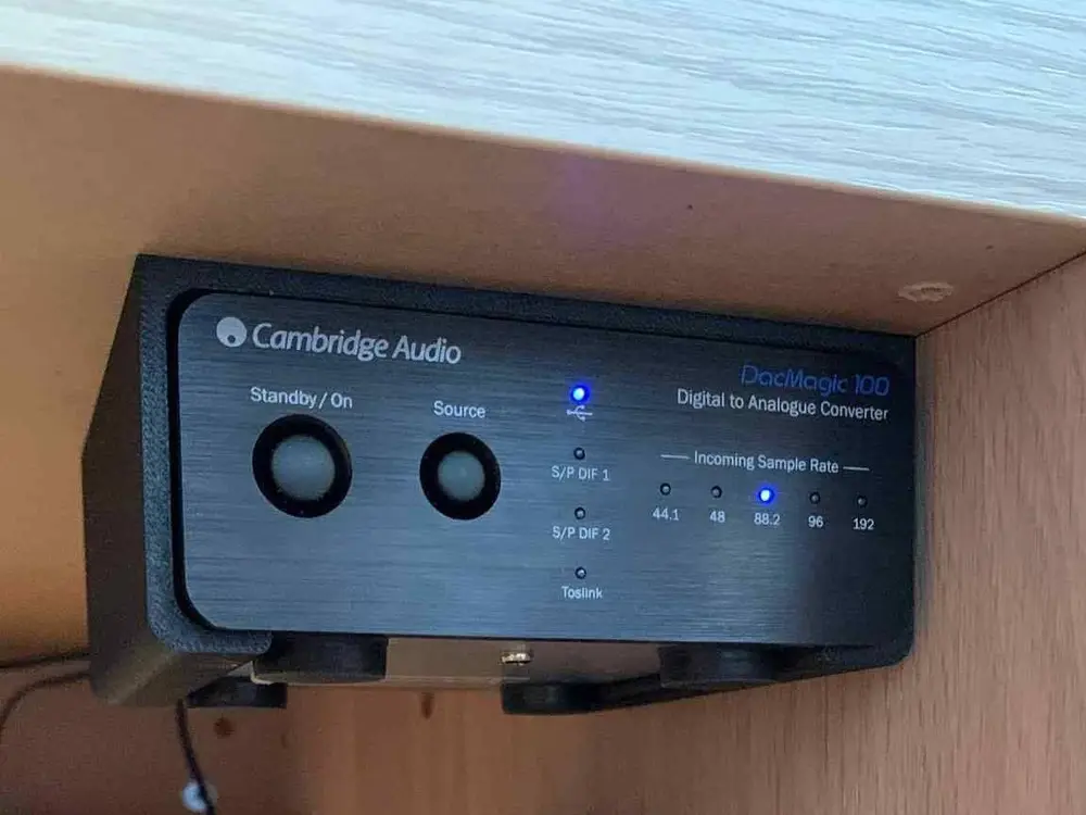 Support under desk for Cambrige Audio DacMagic 100