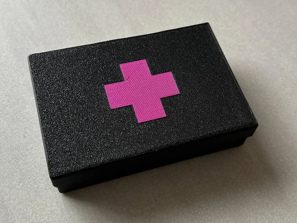 Simple box for wound plasters / bandages - Einfache Box für Pflasterstreifen