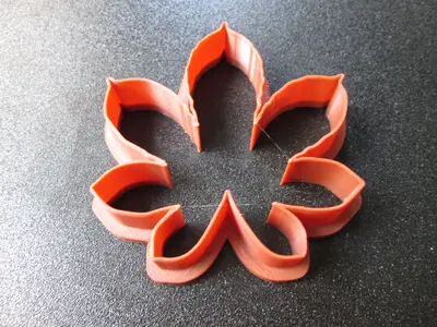 Chestnut leaf cookie cutter