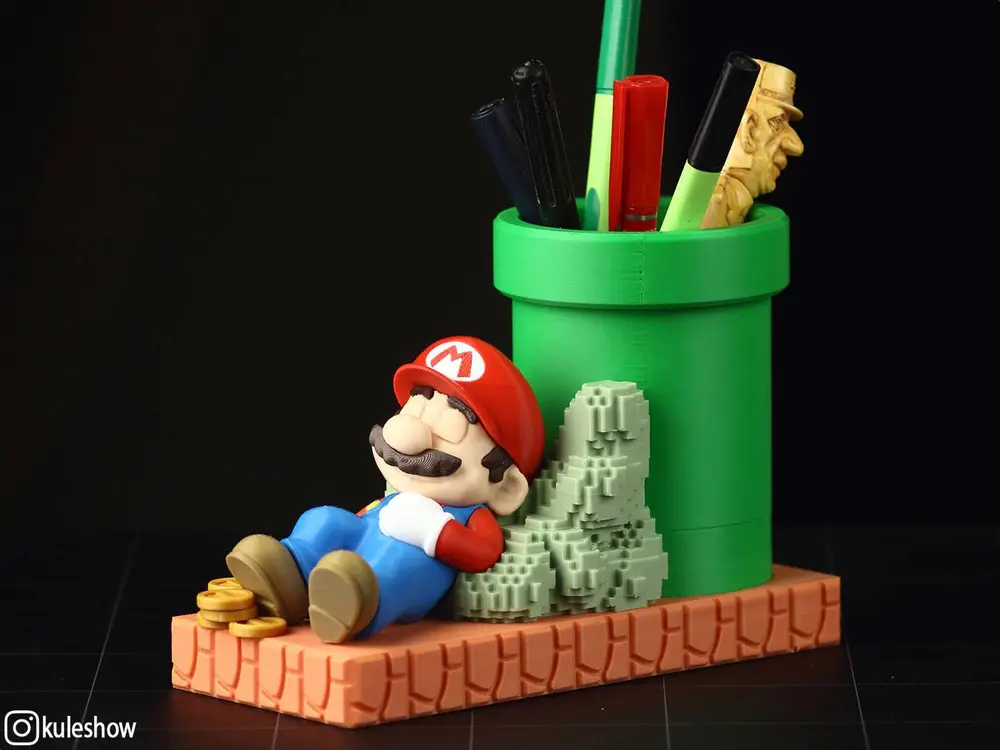 Mario style pencil holder