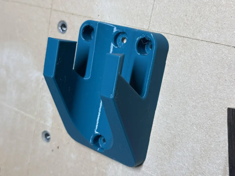 Wall mount for Makita DCL286/CL003 - Version 2.