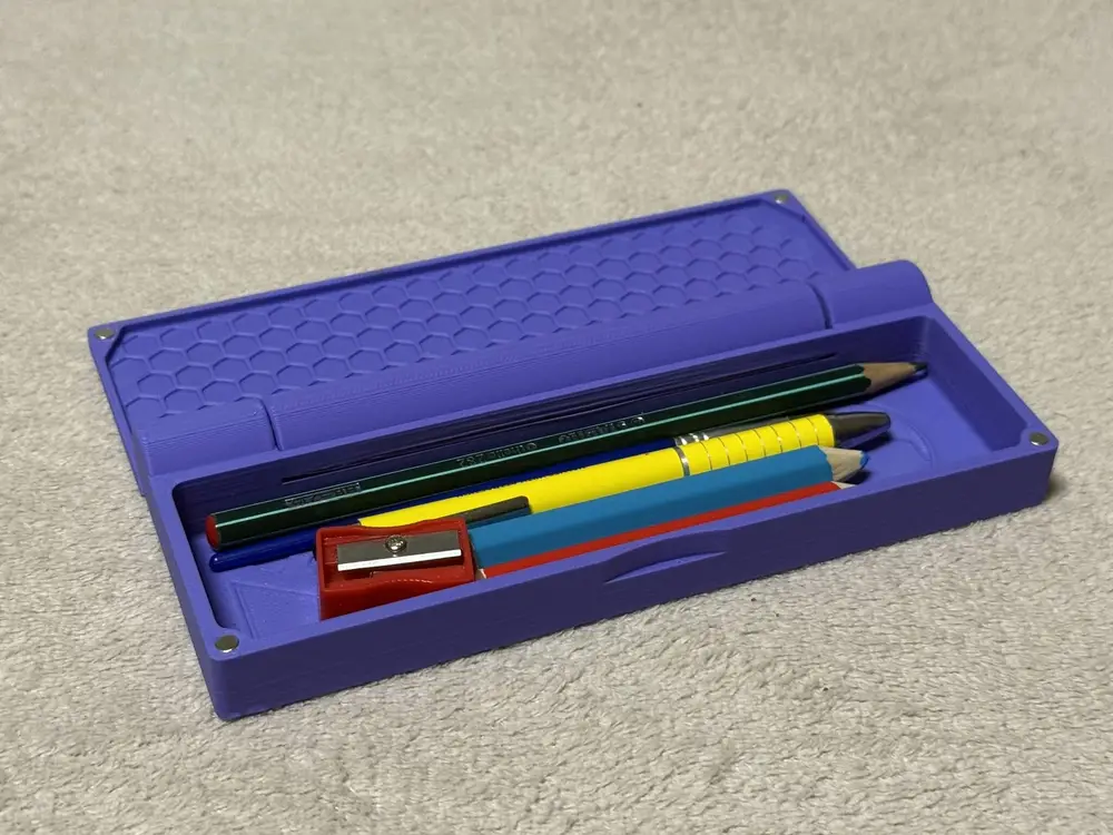 One-Piece Hinged Pencil Box
