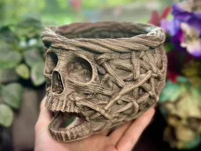 Skull weaved basket