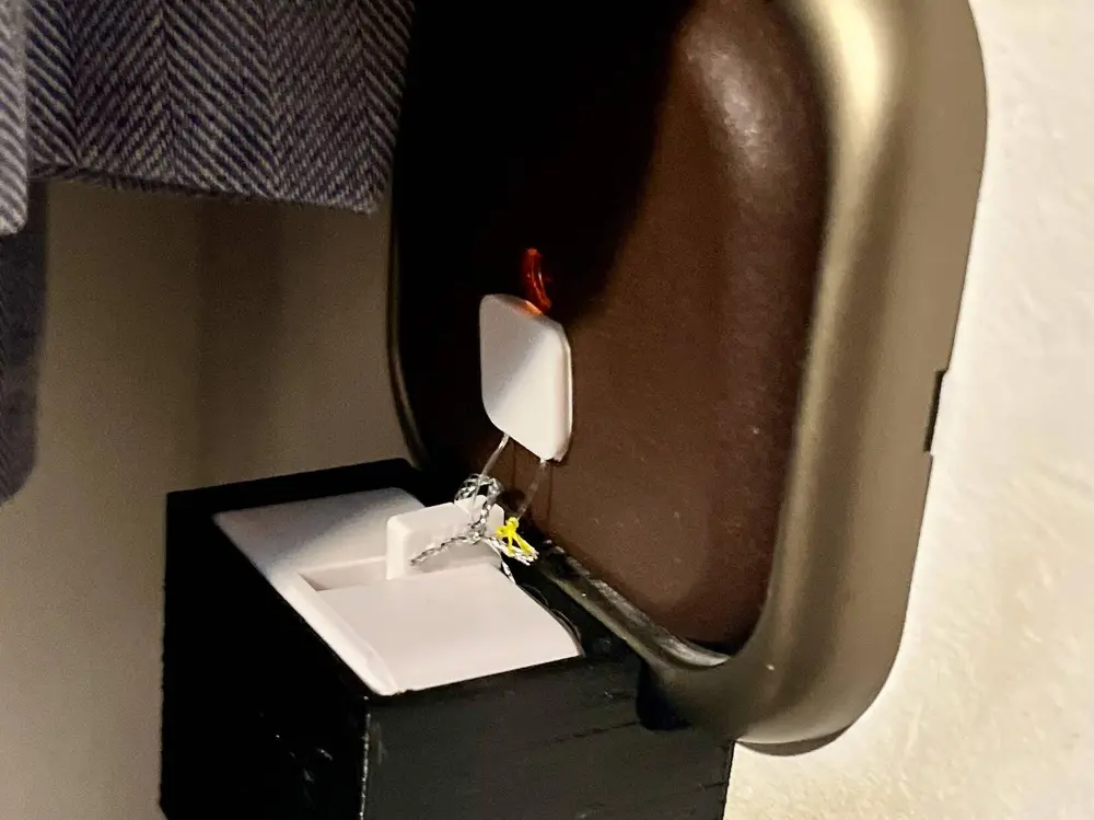 Switchbot Mount Light Switch  (Busch Jäger LX)