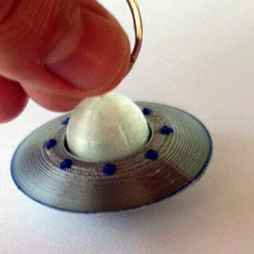 UFO keychain fidget