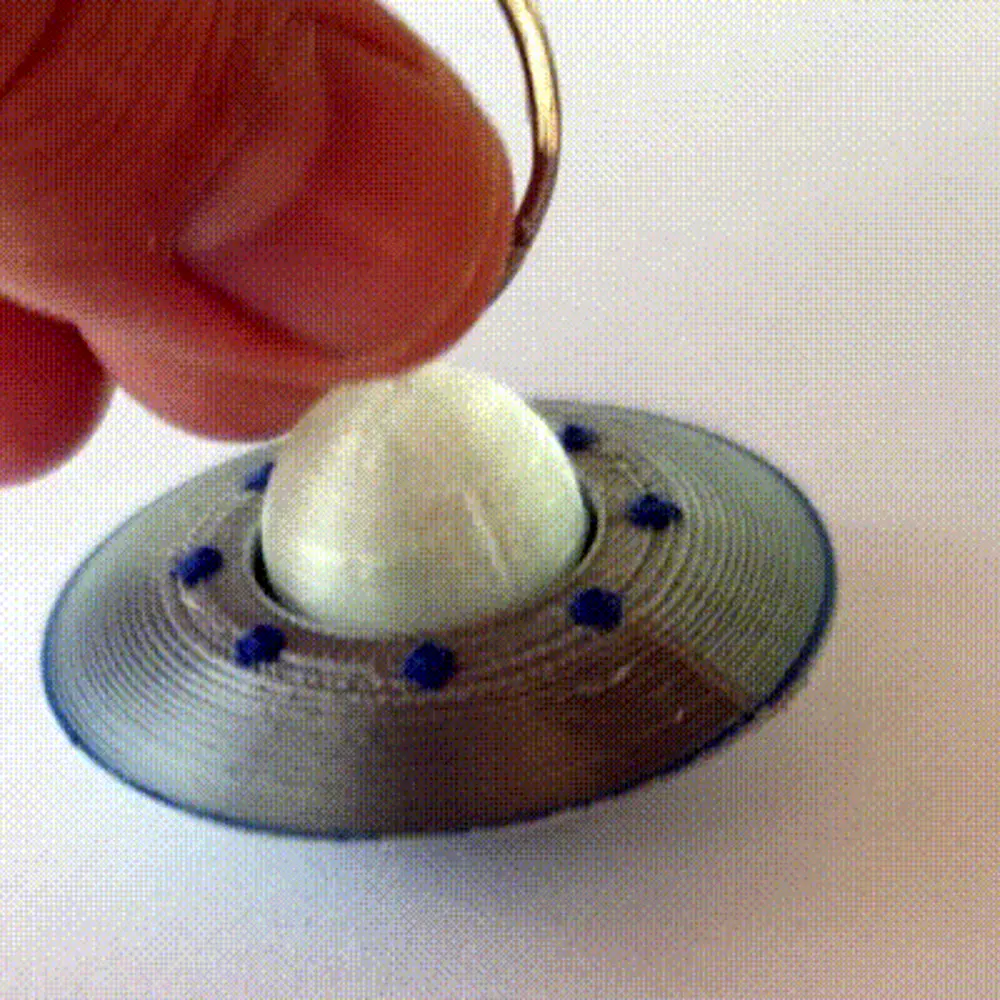 UFO keychain fidget