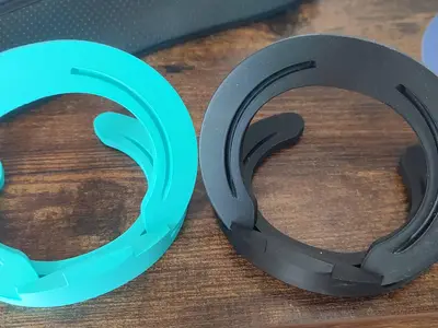 Horseshoe Phone Holder
