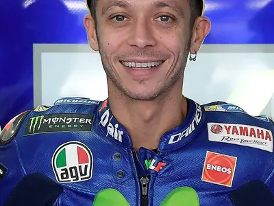 Vale Rossi 46 statue