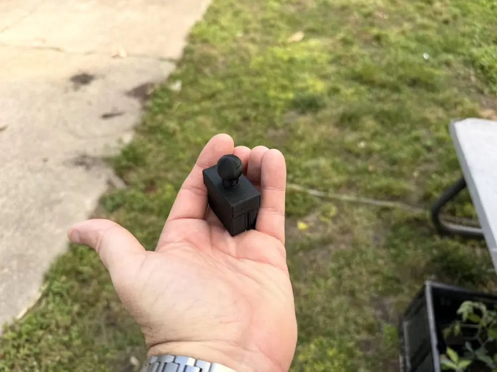Ball mount for Kia Niro dash button