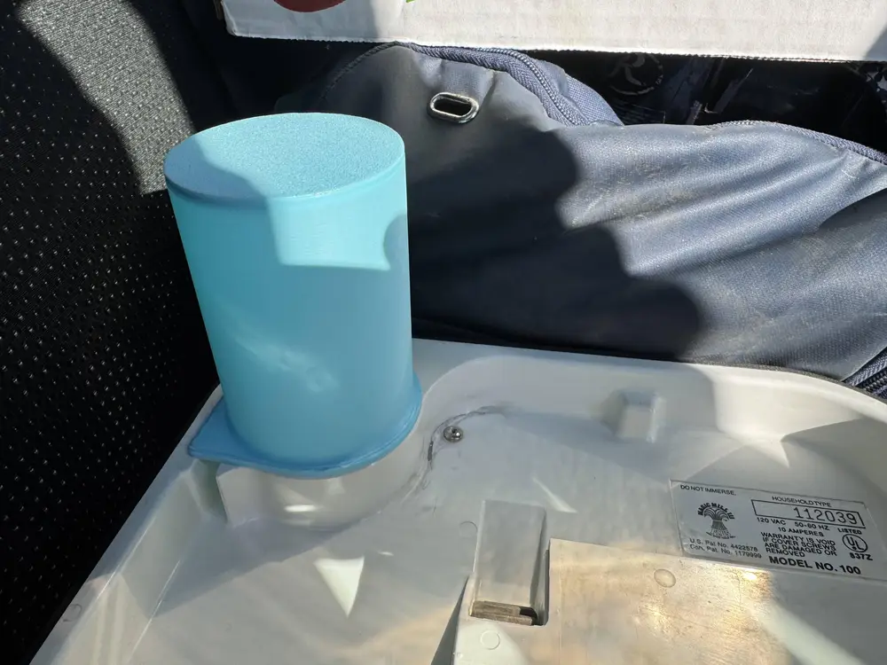 Magic Mill III Plus Cyclone Cup