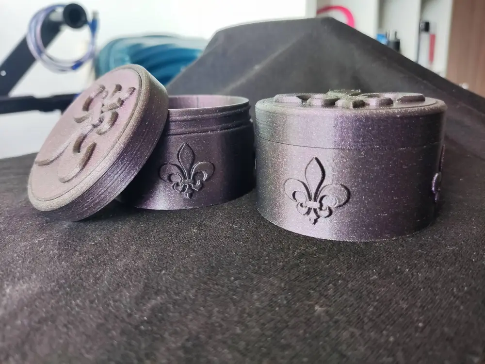 Fleur de Lis Box