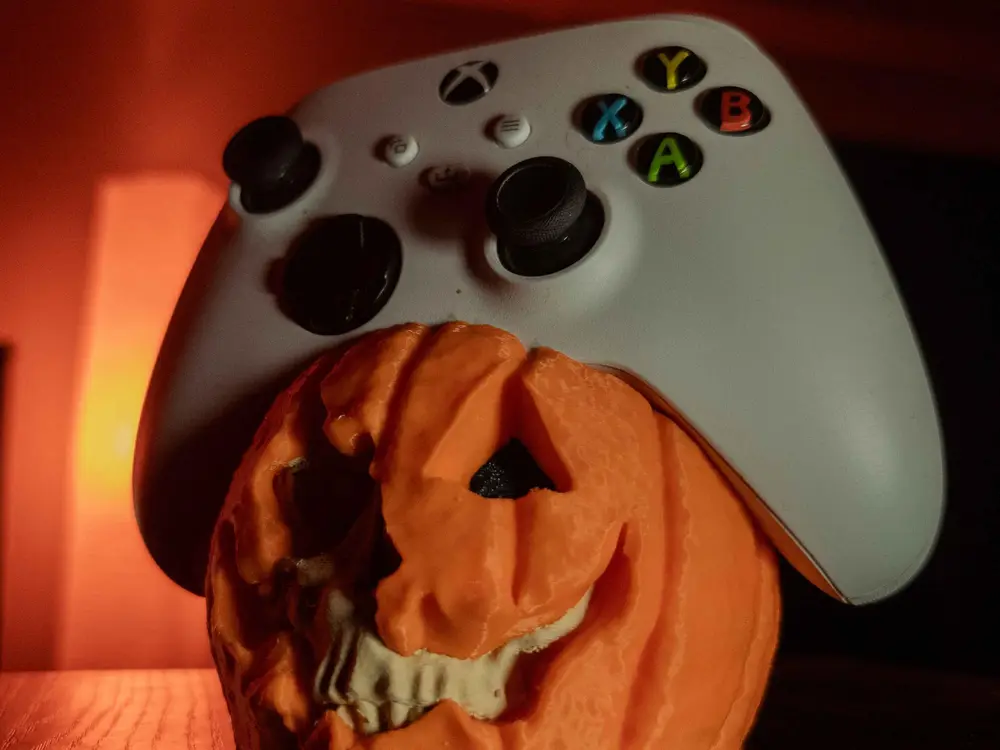 Decaying Pumpkin Skull Controller Stands