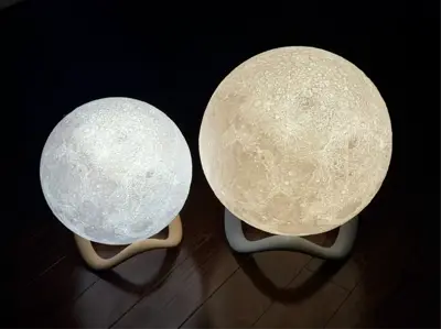 LARGE+BRIGHT Moon Lamp Modern Wavy Base 250mm