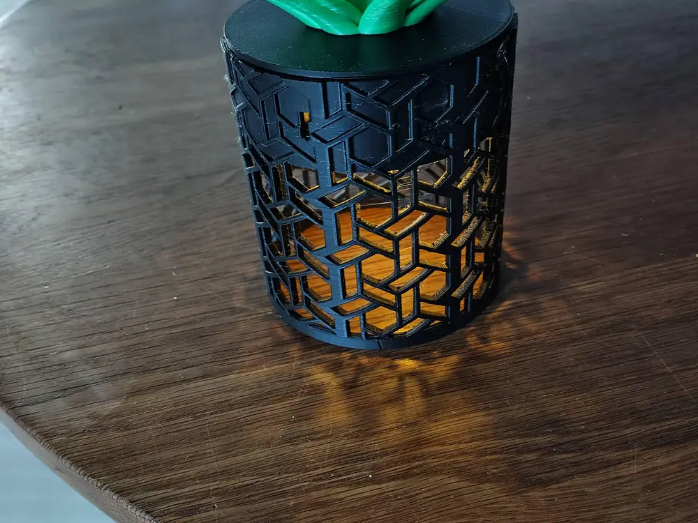 Glow pot