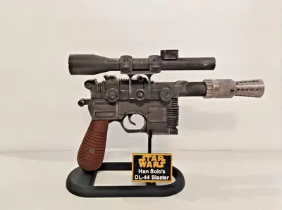 Han Solo DL-44 Blaster - A New Hope Version