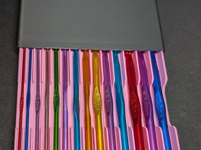 Crochet hook case
