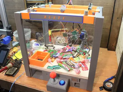 3D Printed Claw Machine