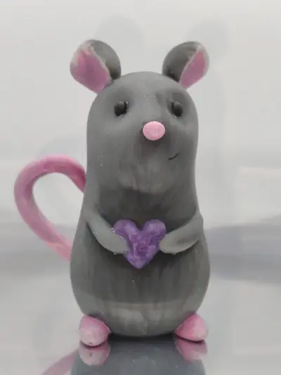 Mouse with Heart – High-Detail Resin Figurine