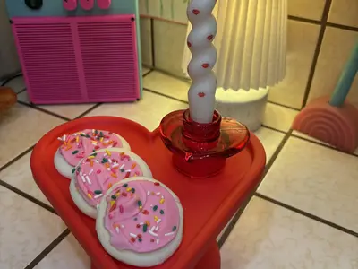 Heart Shaped Stand