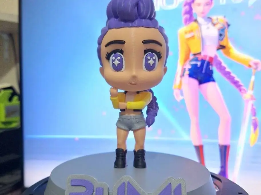 Rumi Chibi Dolls Display Base