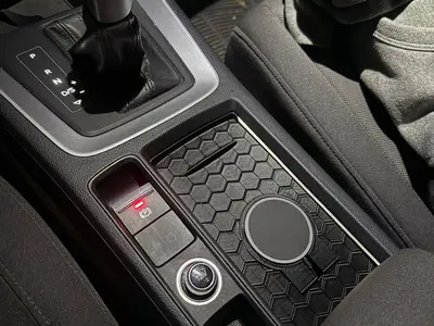 Audi Q3 F3 - Cup Holder Top case with MagSafe Charger