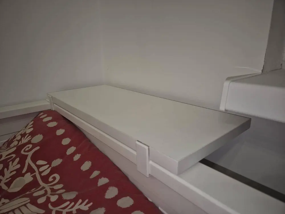 IKEA HEMNES Clip-On Bedside Shelf – No Drilling, No Damage, 3D Printable